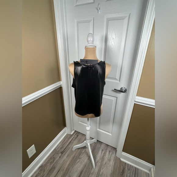 NOLI flow tank top in black‎ NWT Medium - Picture 8 of 13